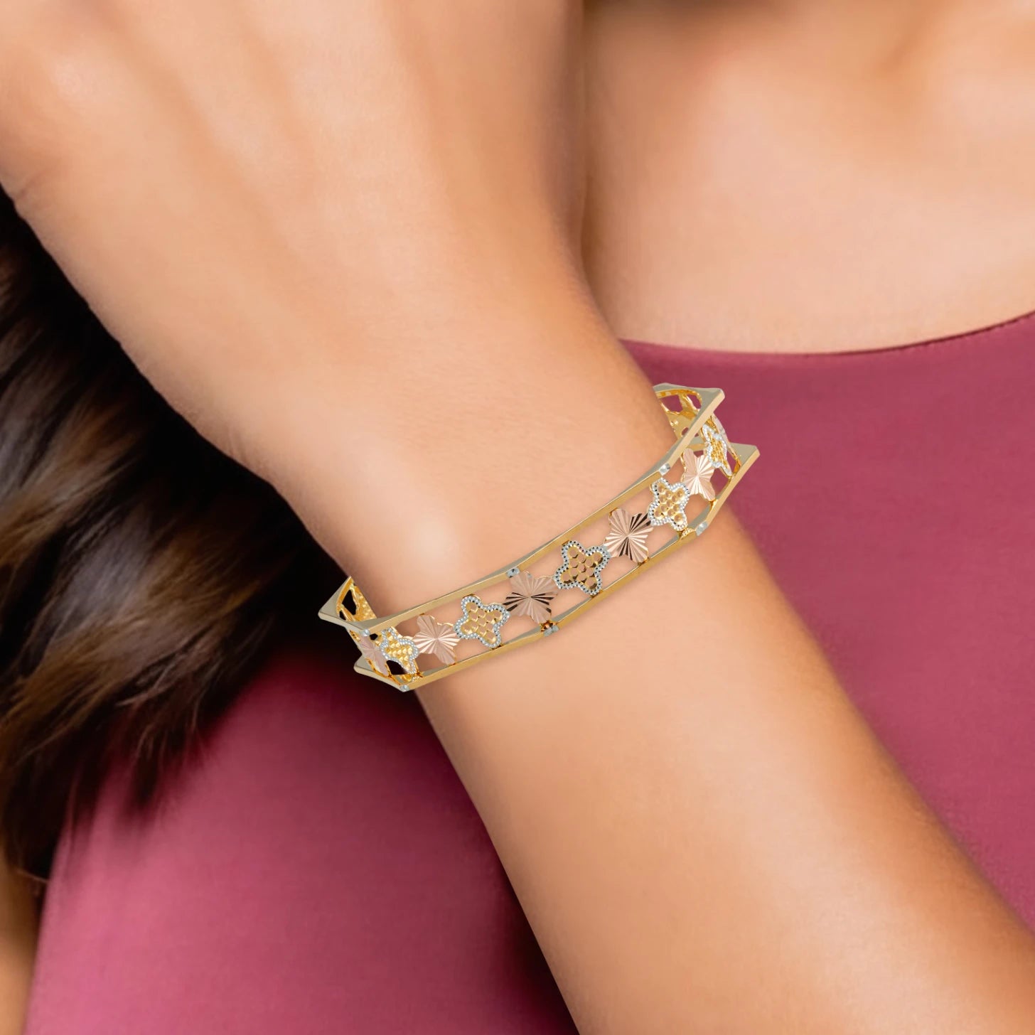 22kt Gold Bangle