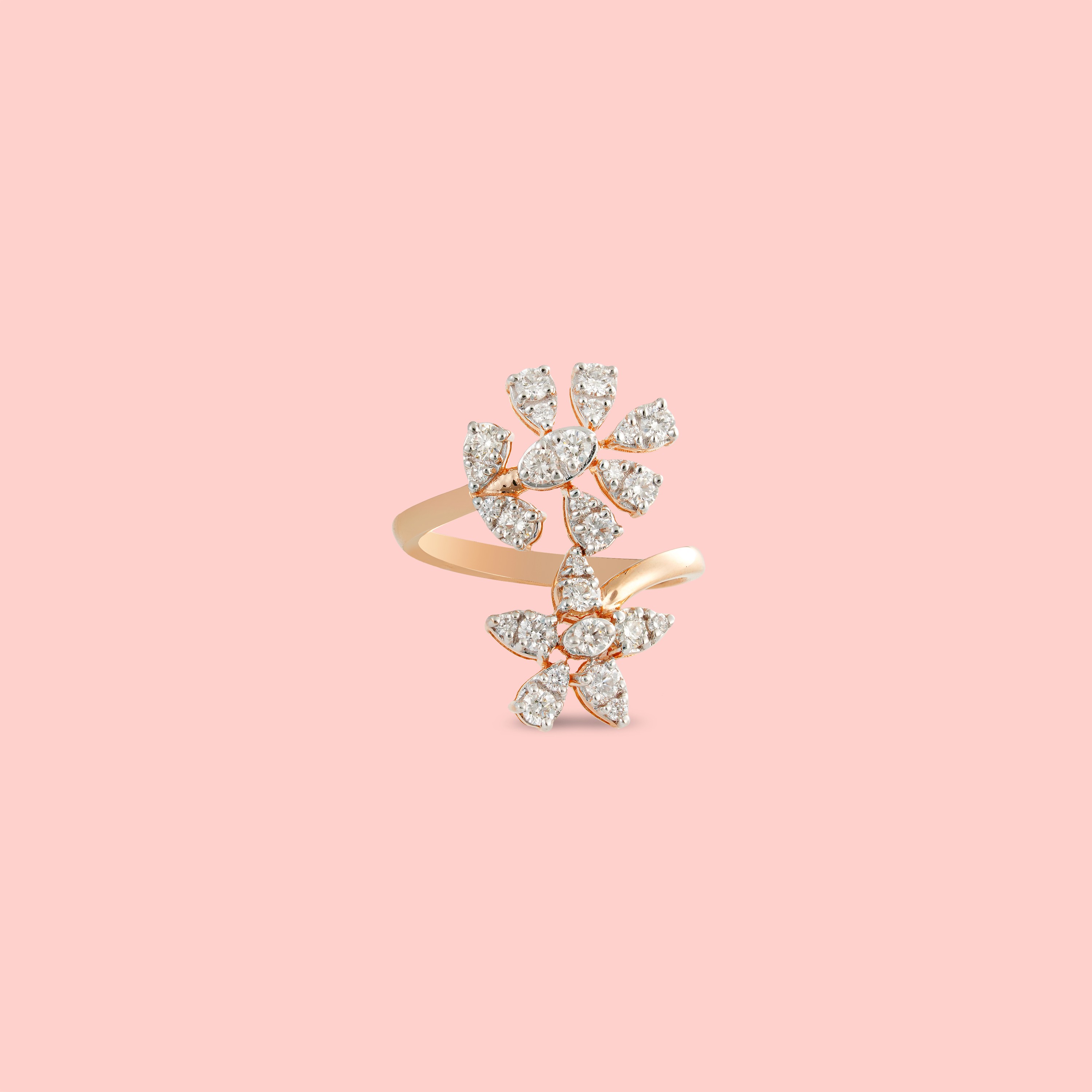 18KT DIAMOND RING