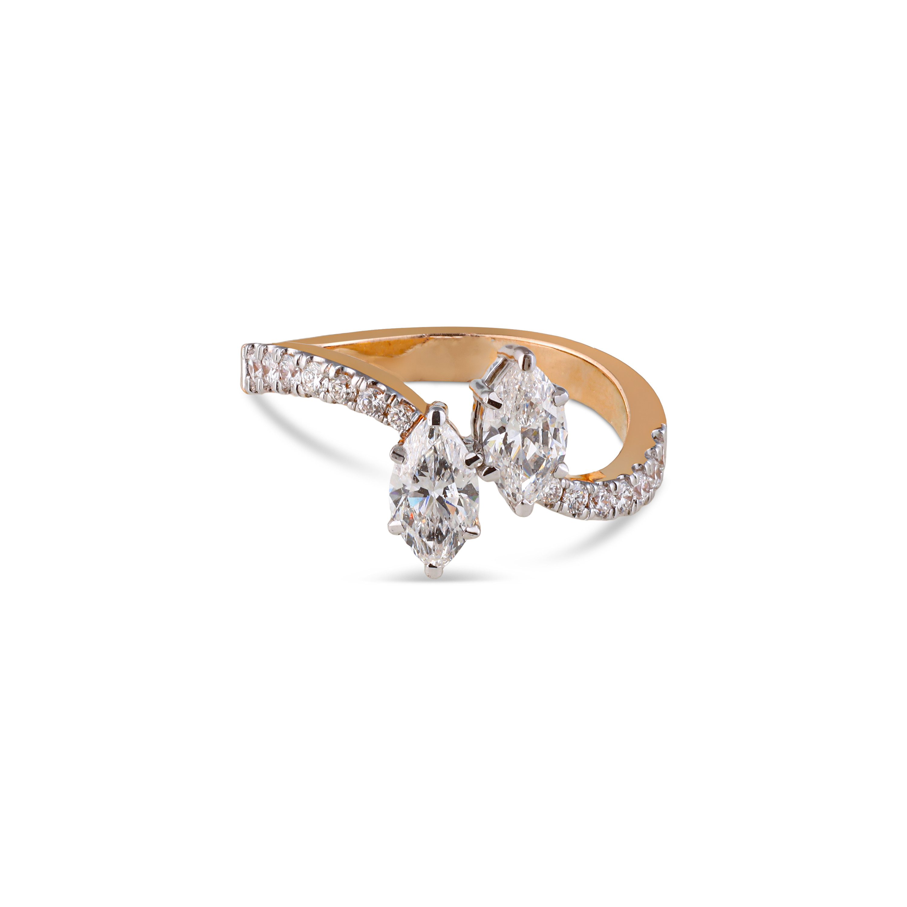 18KT DIAMOND RING