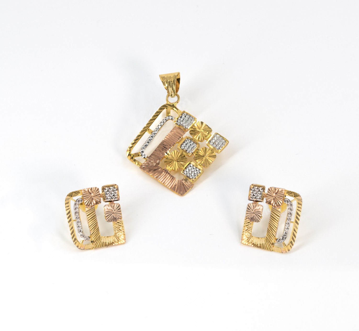 THE RHODIUM CASTING PENDANT WITH EARRING JEWELLERY