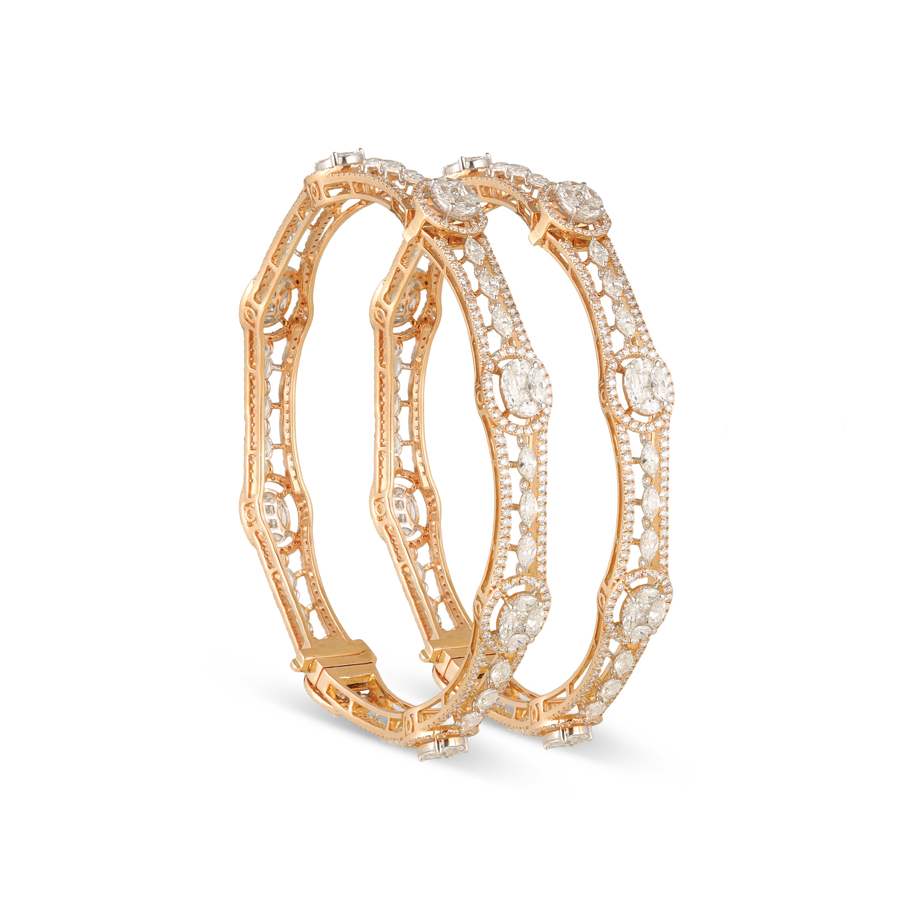 18KT DIAMOND BANGLE